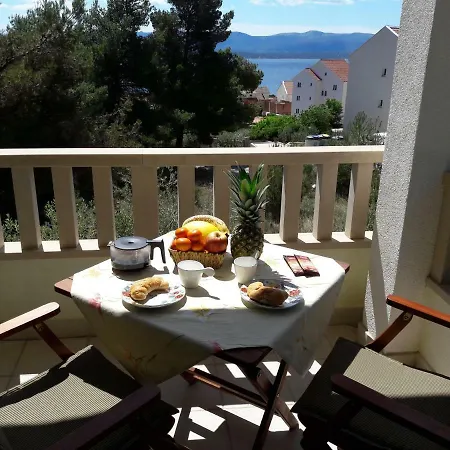 Apartment Castil Bol